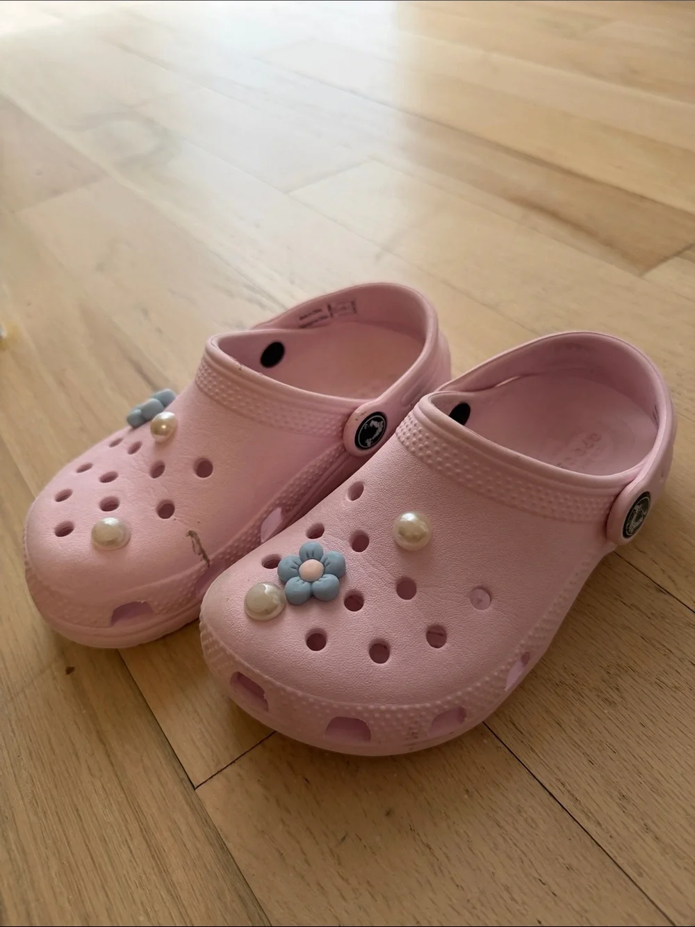 CROCS Kids Light Pink Slip-On Clogs with Flower and Pearl Charms